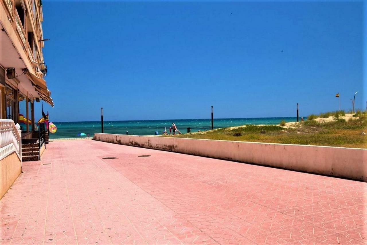 34 Retro Beach House - Alicante Real Estate Torrevieja Exterior foto